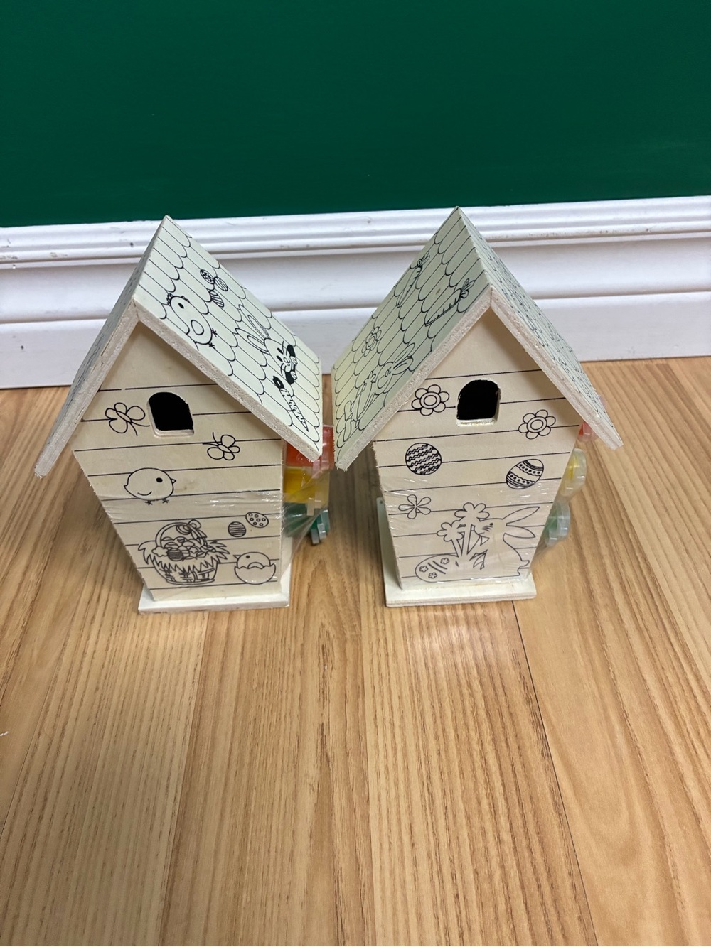 Set of 2 Wooden Birdhouse Craft Kits - Cream with Black Line Art